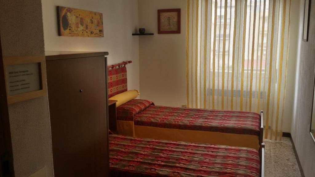 Casa Tarragona Bed and Breakfast Alghero Rum bild