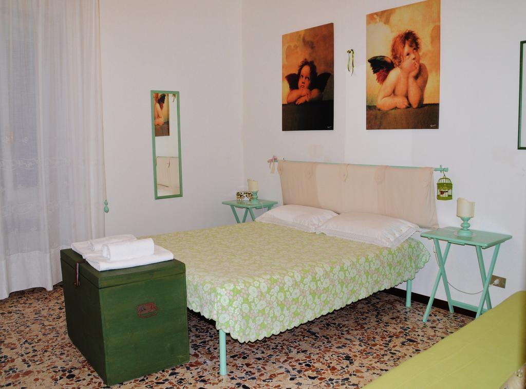 Casa Tarragona Bed and Breakfast Alghero Rum bild