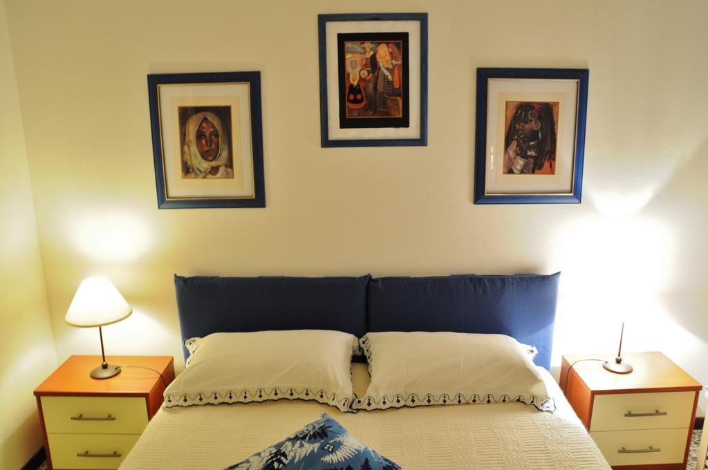 Casa Tarragona Bed and Breakfast Alghero Rum bild